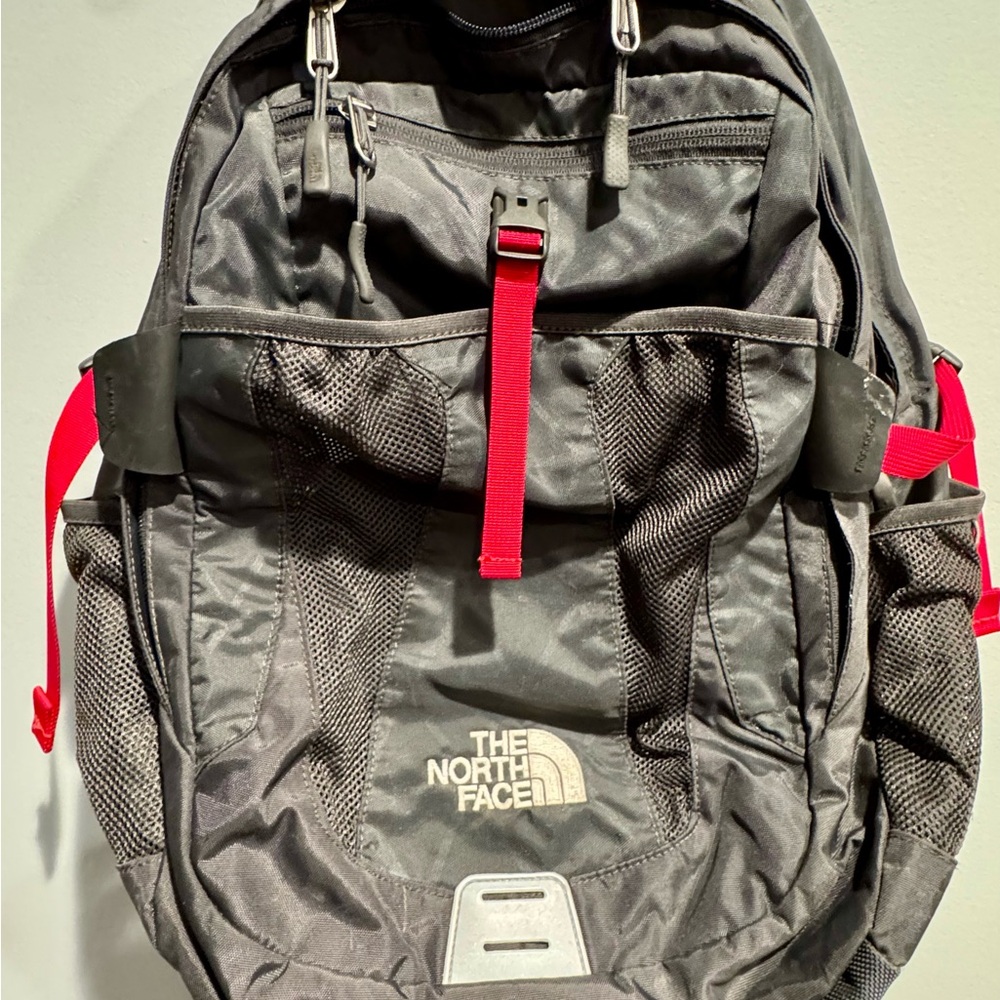 The North Face Recon Backpack 30L